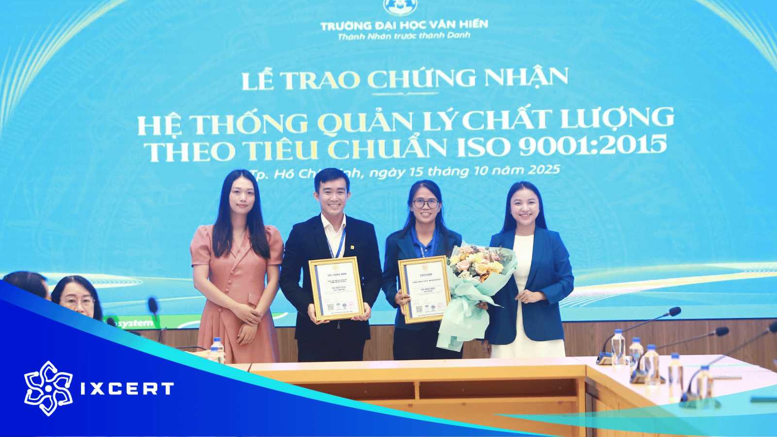 giay-chung-nhan-iso-9001-moi-nhat-dai-hoc-van-hien